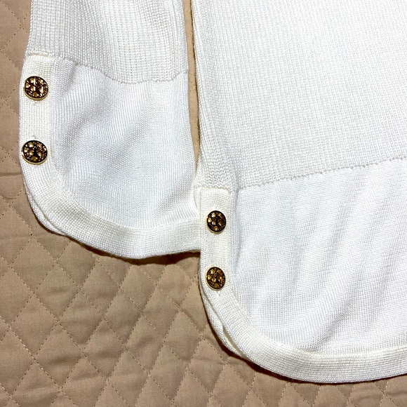 CALVIN KLEIN Cream Tunic Sweater. Gold Tone Button Accents. NWOT. Medium. - Picture 3 of 9